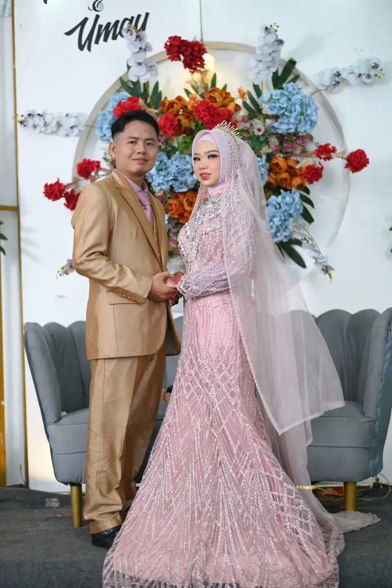 Potret pengantin pada pernikahan di Solo