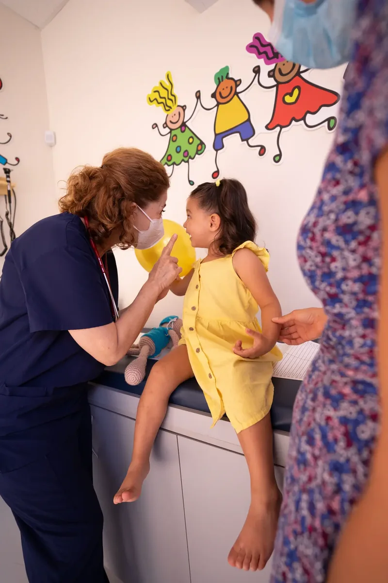 Contoh foto konsultasi anak, bukan tenaga kesehatan Klinik Sehat