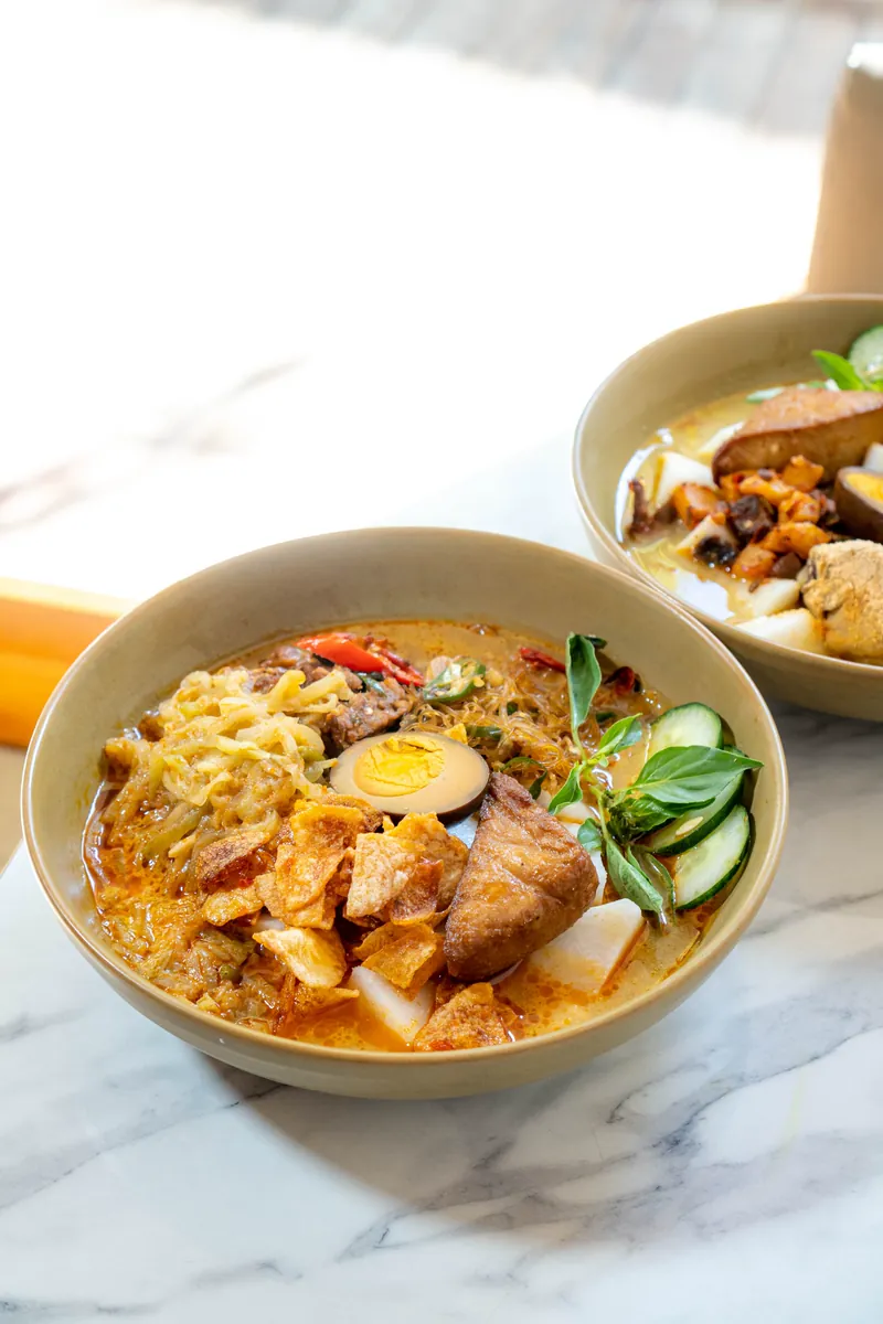 Sayur lodeh dengan tahu dan telur